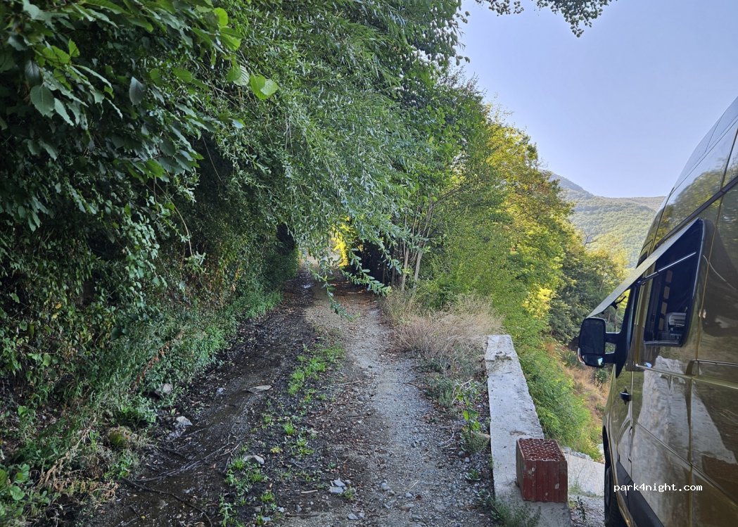 () Janche - Unnamed Road photo 2