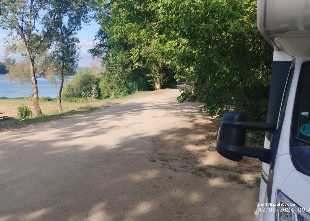 Tui, Unnamed Road thumbnail 4