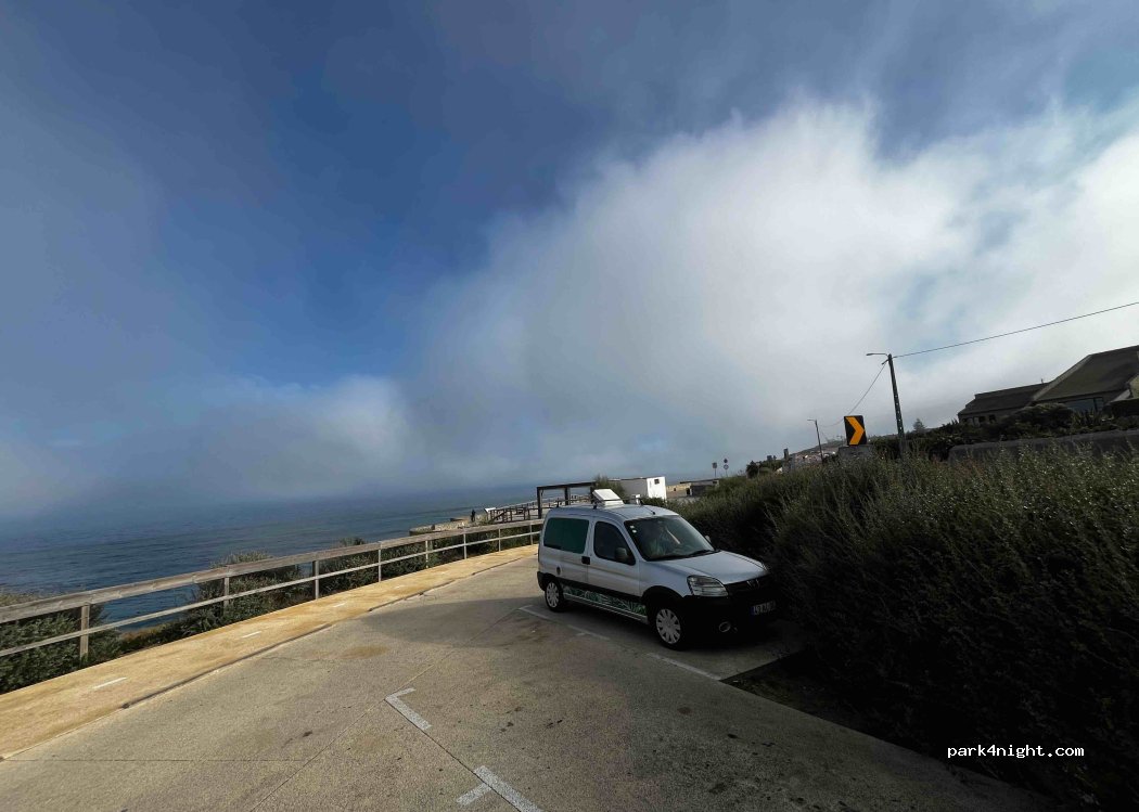 Colares, 245 Rua Doutor António Brandão de Vasconcelos thumbnail 3