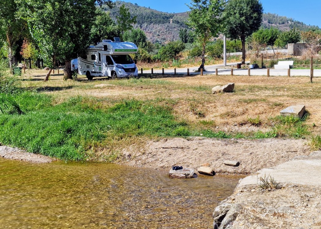 Frechas,118 Rua do Fundo do Povo thumbnail 4