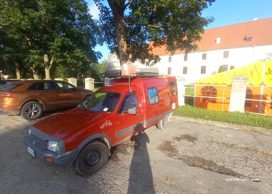 Jaunpils - Dzirnavu iela photo 3