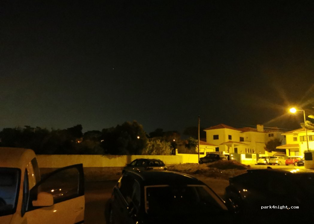 Alcabideche, 1087 Rua Humberto Delgado - photo 1