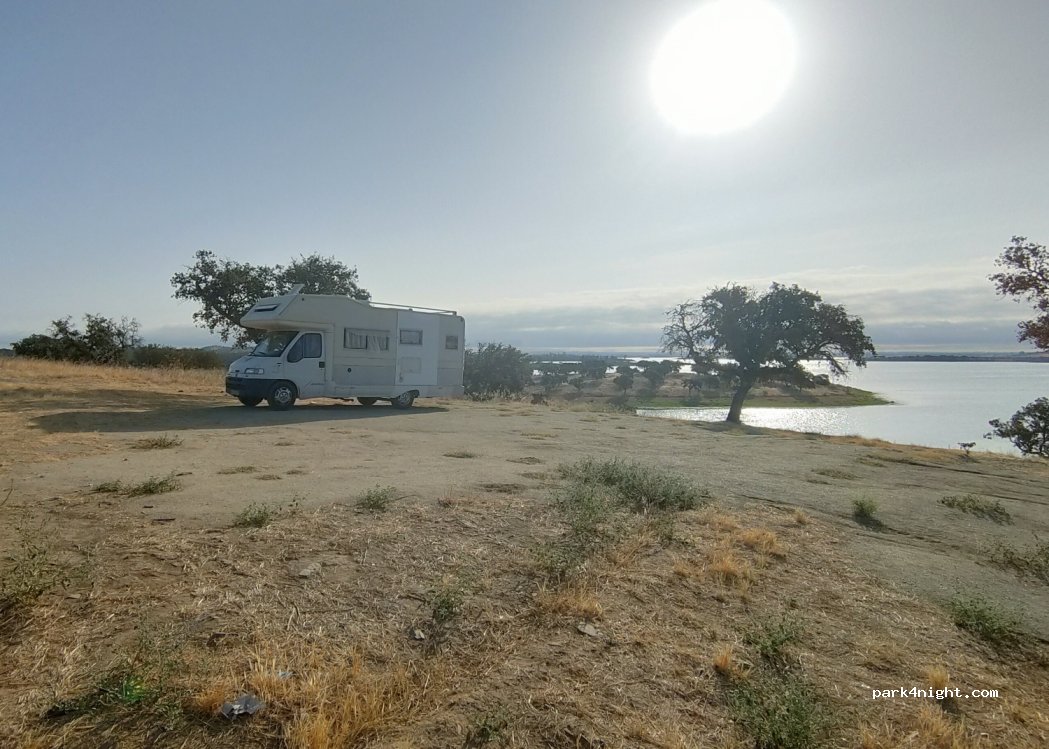 Campinho, Unnamed Road thumbnail 3