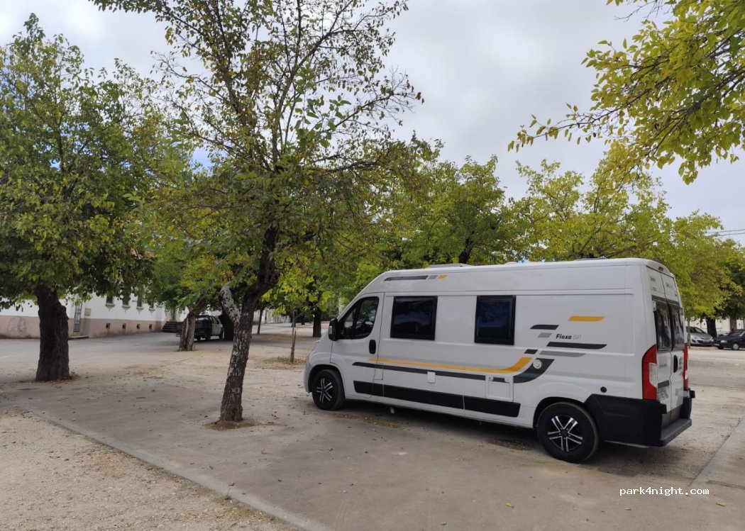 Arganil, 10 Avenida Irmãos Duarte thumbnail 3