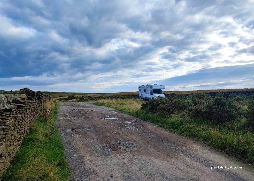 (NP11 7JX) Cwmfelinfach - Unnamed Road photo 2