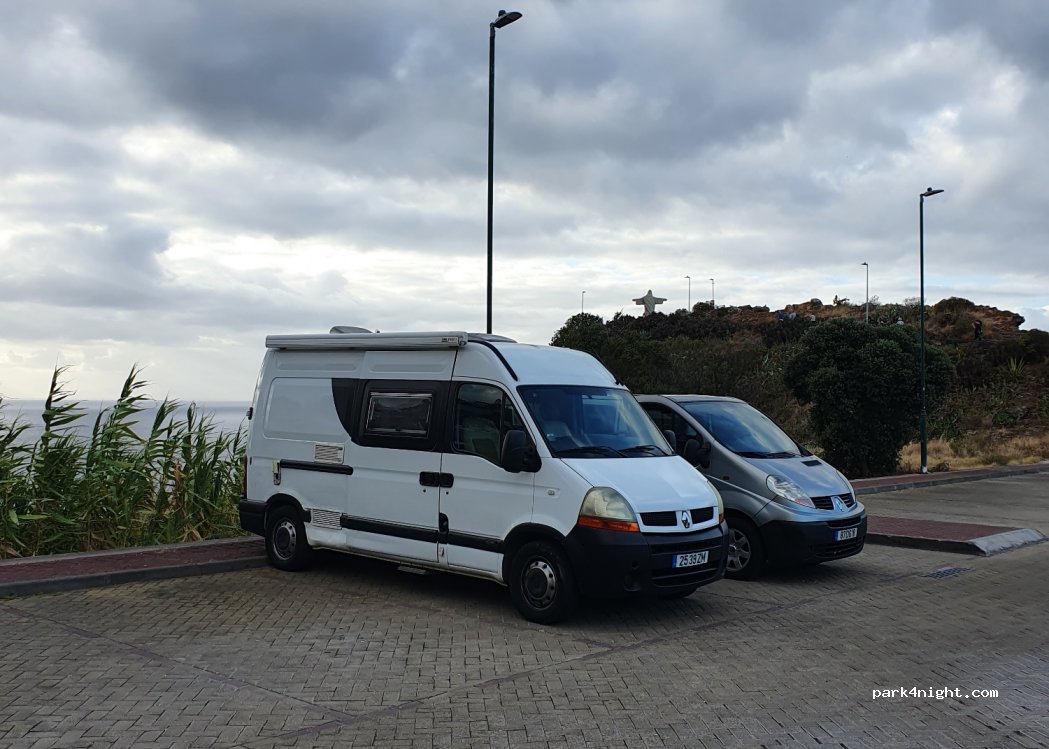 Caniço, 372 Estrada do Cristo Rei thumbnail 2