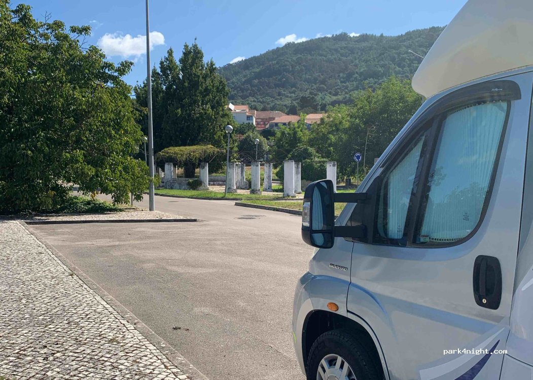 Lousã, 34 Rua Aristides Sousa Mendes thumbnail 3