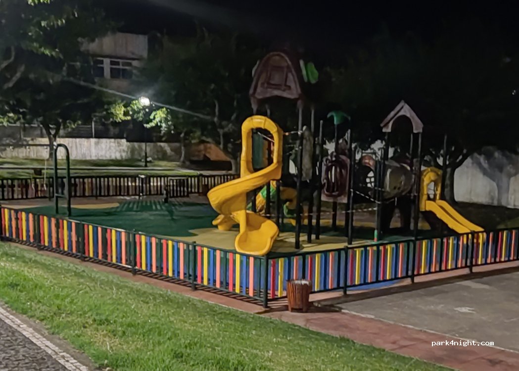 Furnas, 33 Largo Marquês da Praia e Monfort thumbnail 3