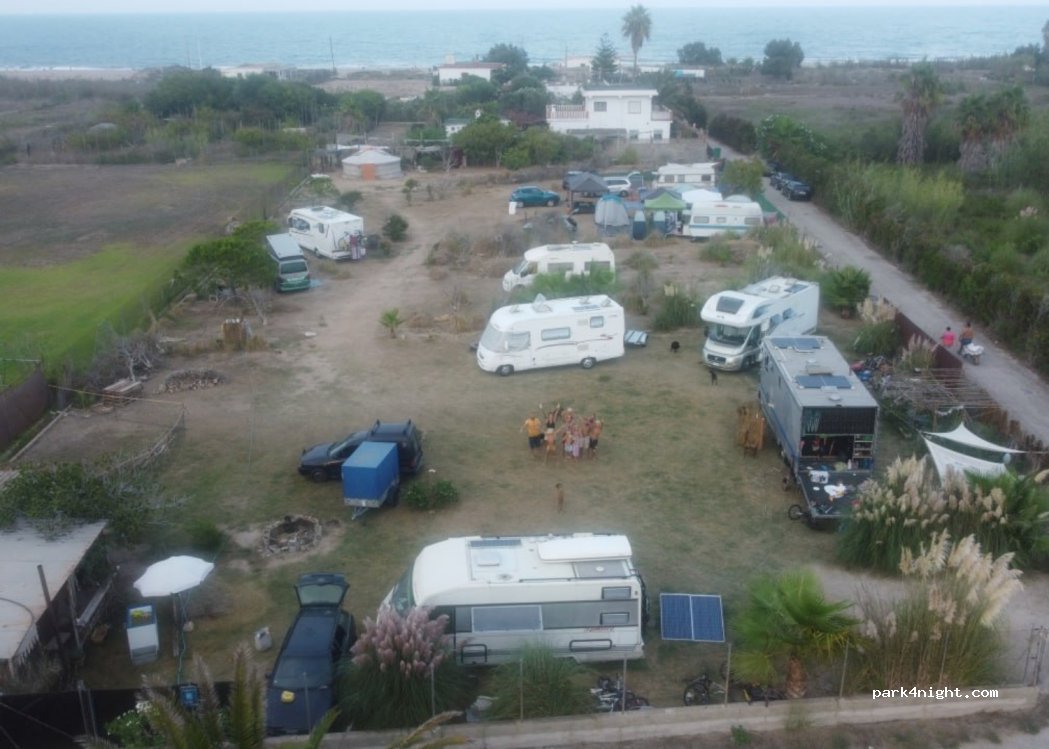 Área de autocaravanas Parking Caravan Valencia en 46409, Valencia