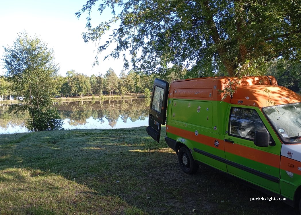 park4night - (18330) Neuvy-sur-Barangeon - 261 La Chagniou
