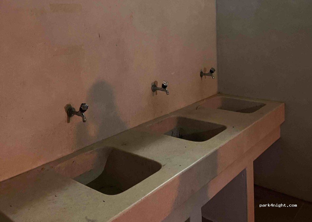 Parque de Campismo da Urzelina thumbnail 2