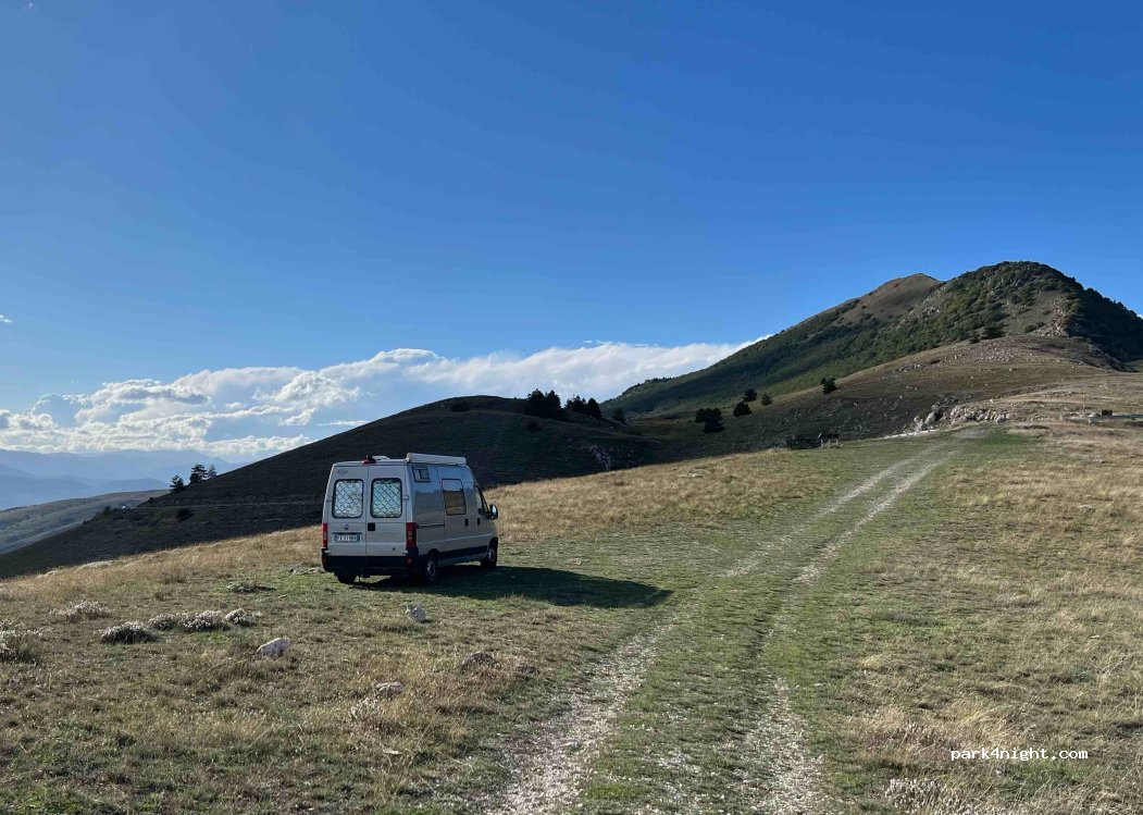 Barisciano - Unnamed Road photo 2