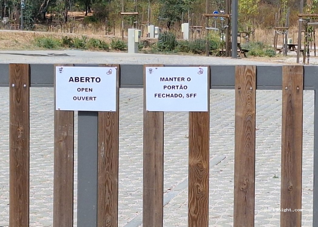 Área de Serviço de Autocaravanismo Salir thumbnail 4