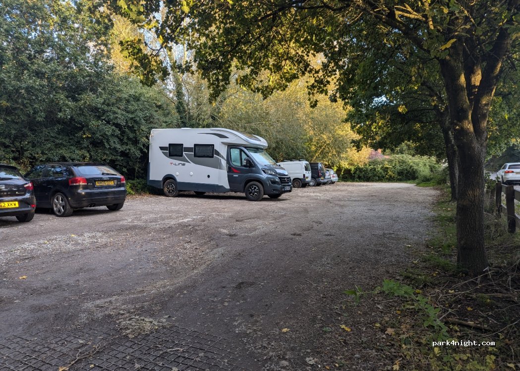 (BH8 0DN) - 6 Throop Road photo 4