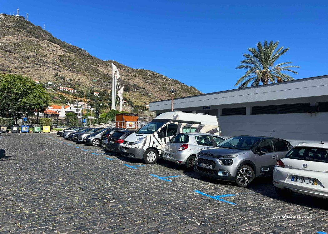 Machico, 7 Rua do Mercado - photo 1