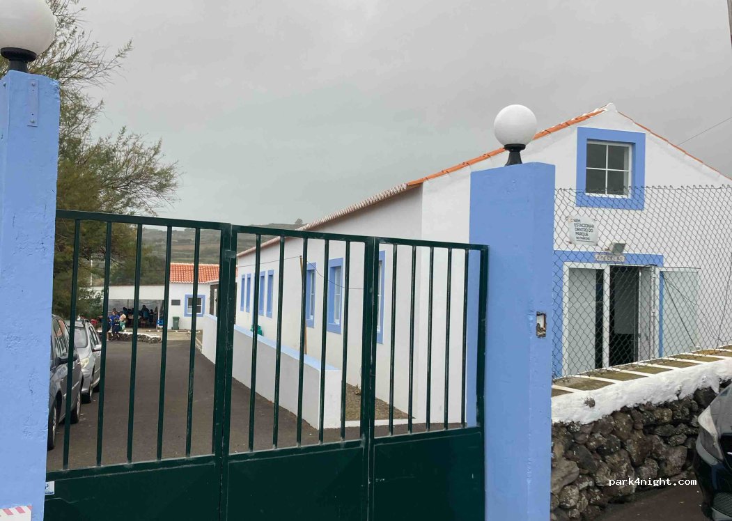 Parque de Campismo das Cinco Ribeiras thumbnail 4