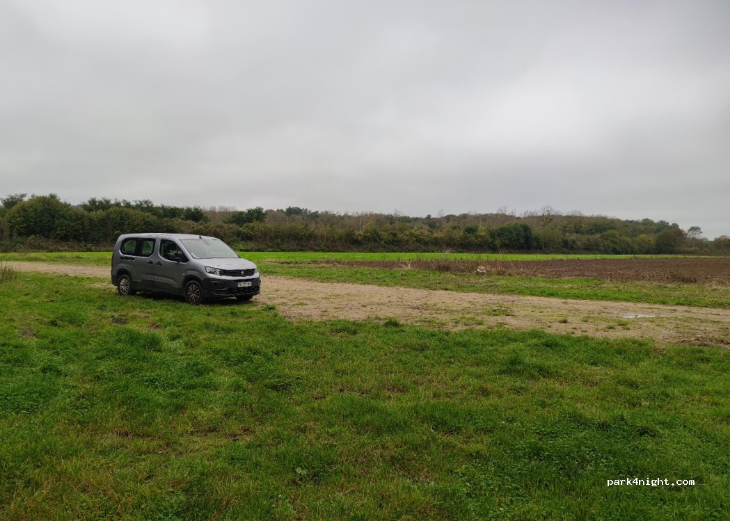 Venizel - Unnamed Road photo 2