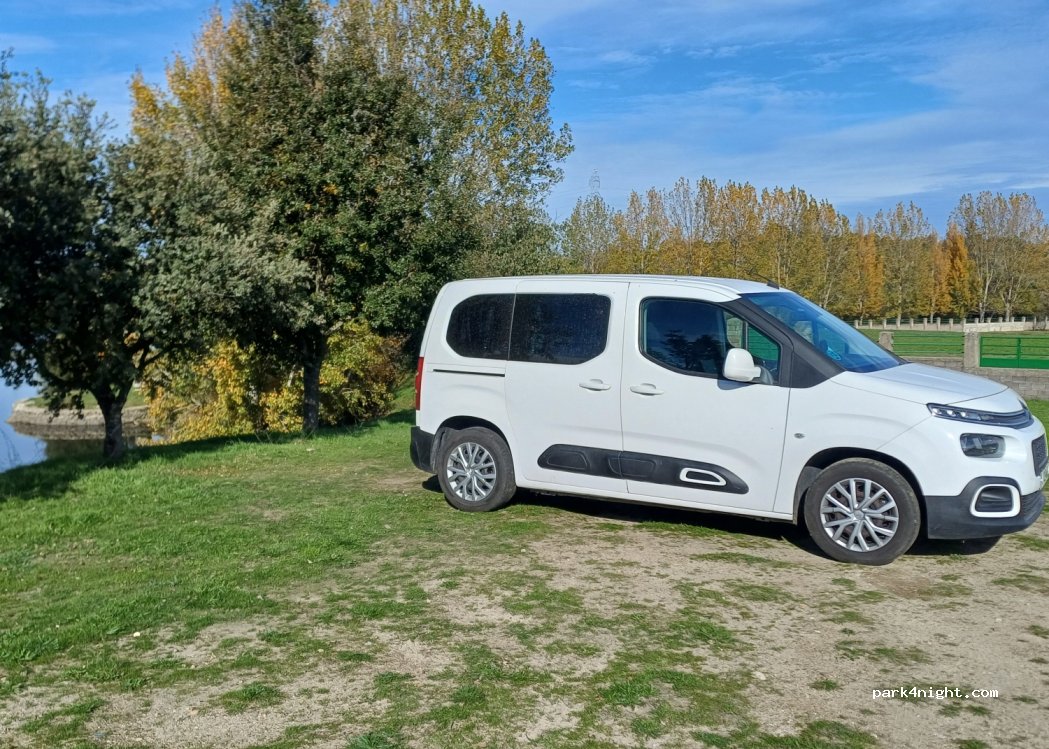 Aldeadávila de la Ribera, - photo 1