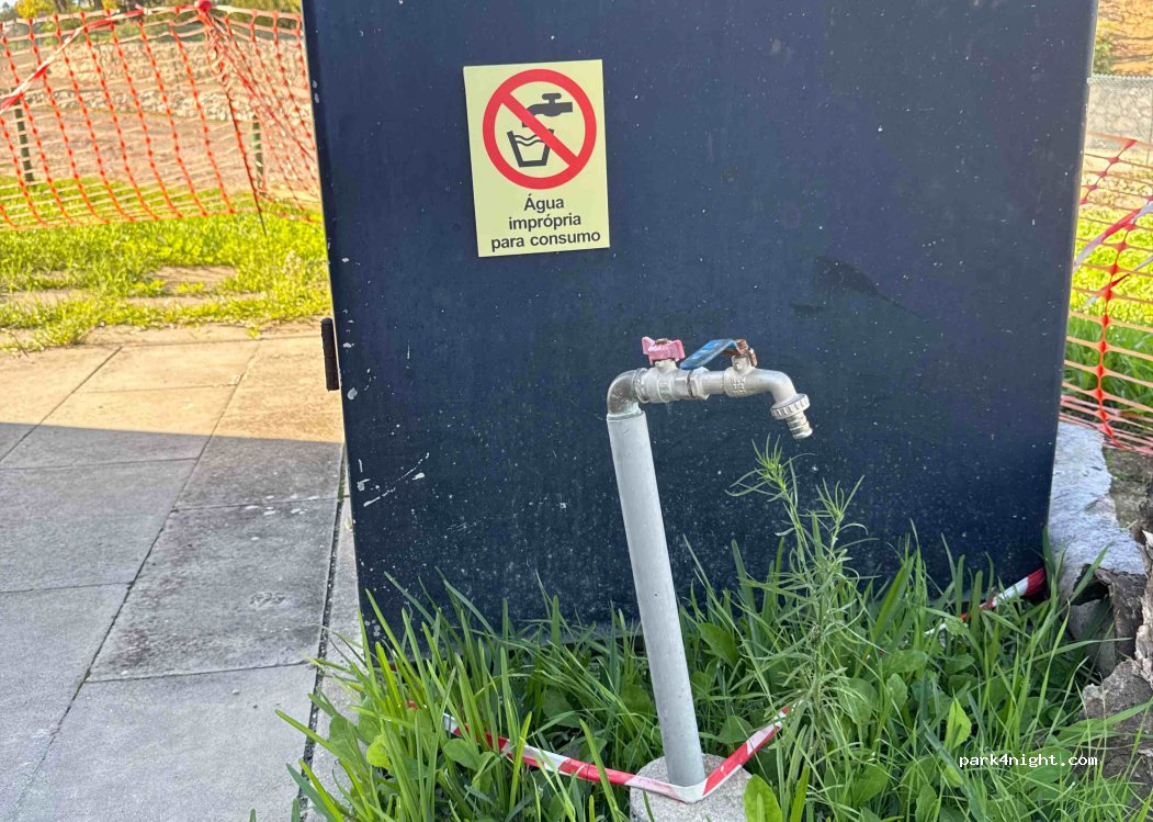 Maçã,379 Avenida 25 de Abril thumbnail 3