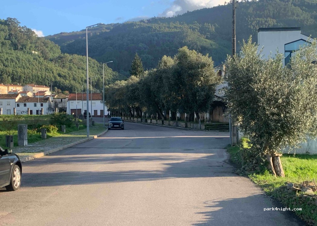 Lousã, 34 Rua Aristides Sousa Mendes thumbnail 4