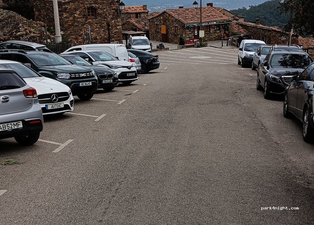 Lousã,Unnamed Road thumbnail 2