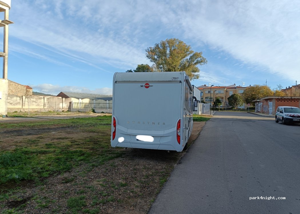 Coria, 9 Calle Manuel de Larra Churri thumbnail 2