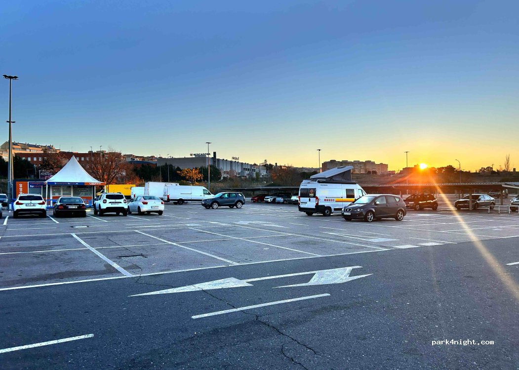 Cáceres, 5116 Avenida de las Arenas - photo 1