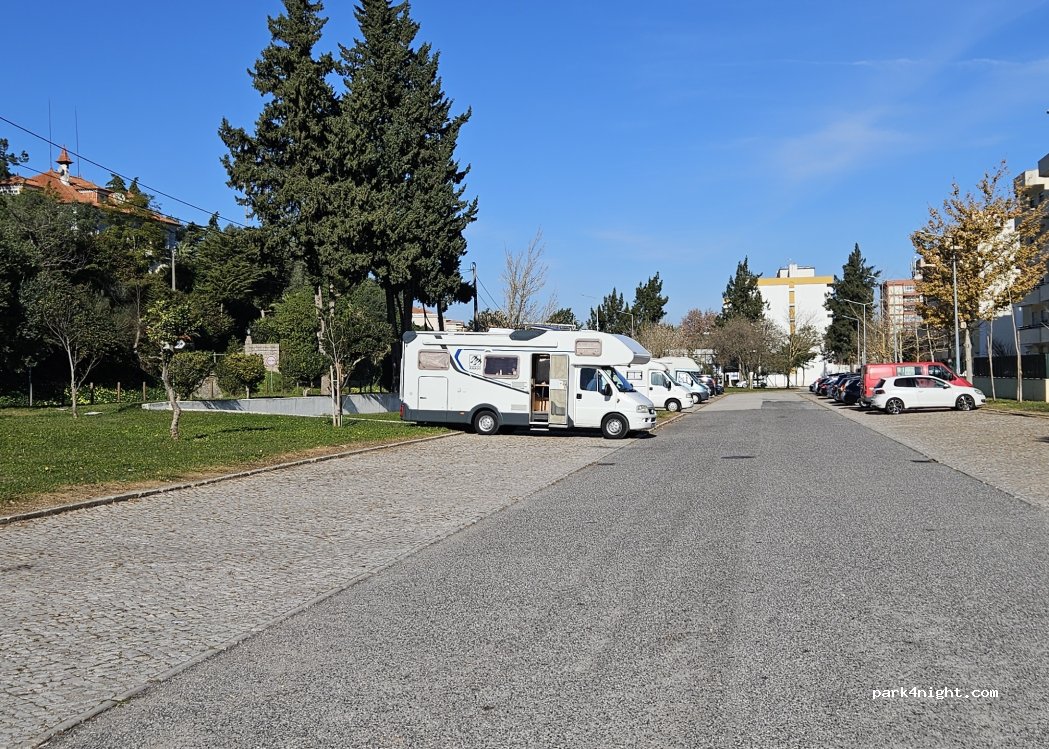 Castanheira do Ribatejo, 27 Rua de Padre António Bianchi thumbnail 3