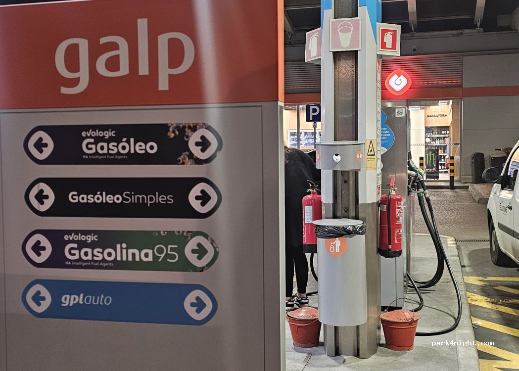 Sines,Av. Gen. Humberto Delgado - photo 1