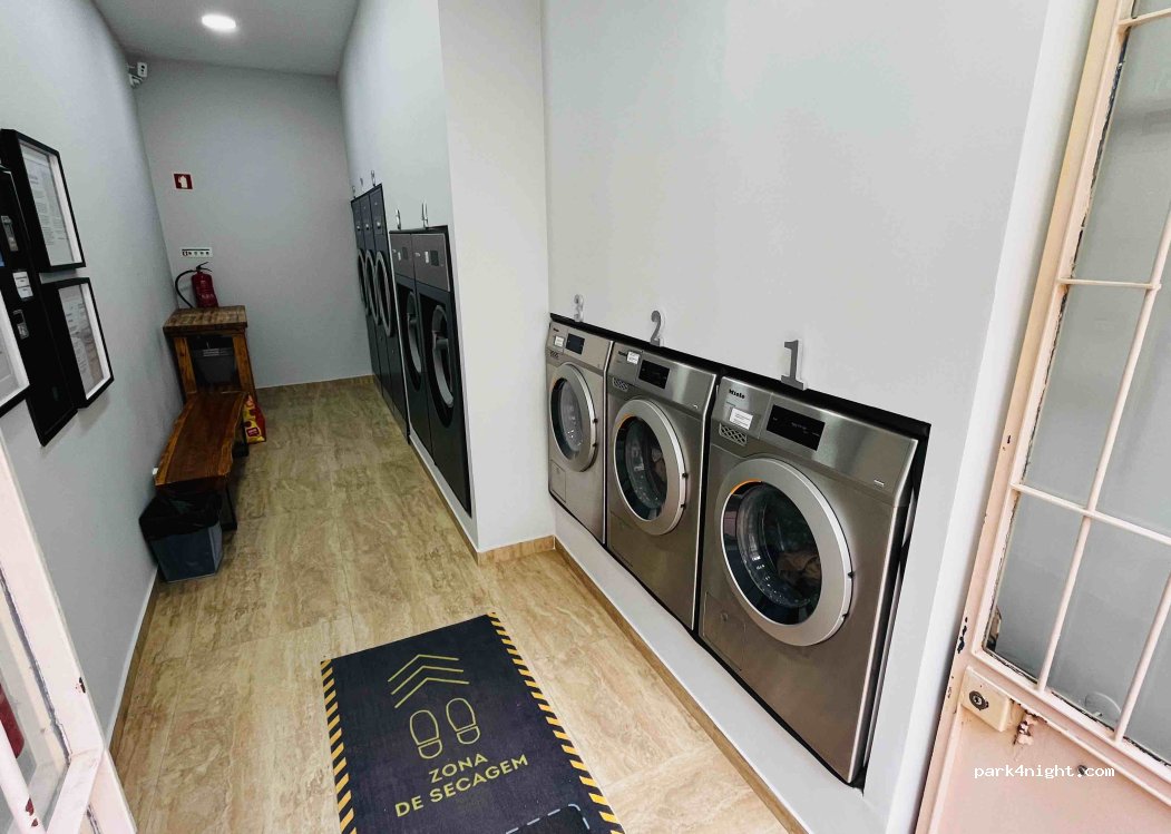 Tavira, 47 Rua Almirante Cândido dos Reis thumbnail 2