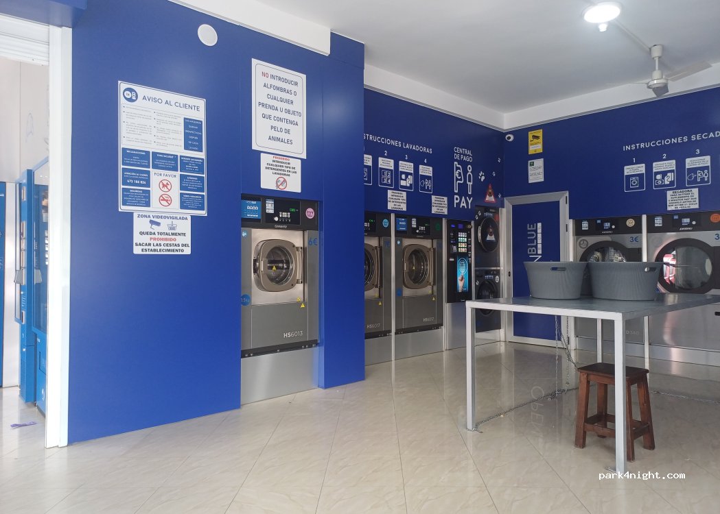 Huelva, 23 Calle Alanís de la Sierra - photo 1