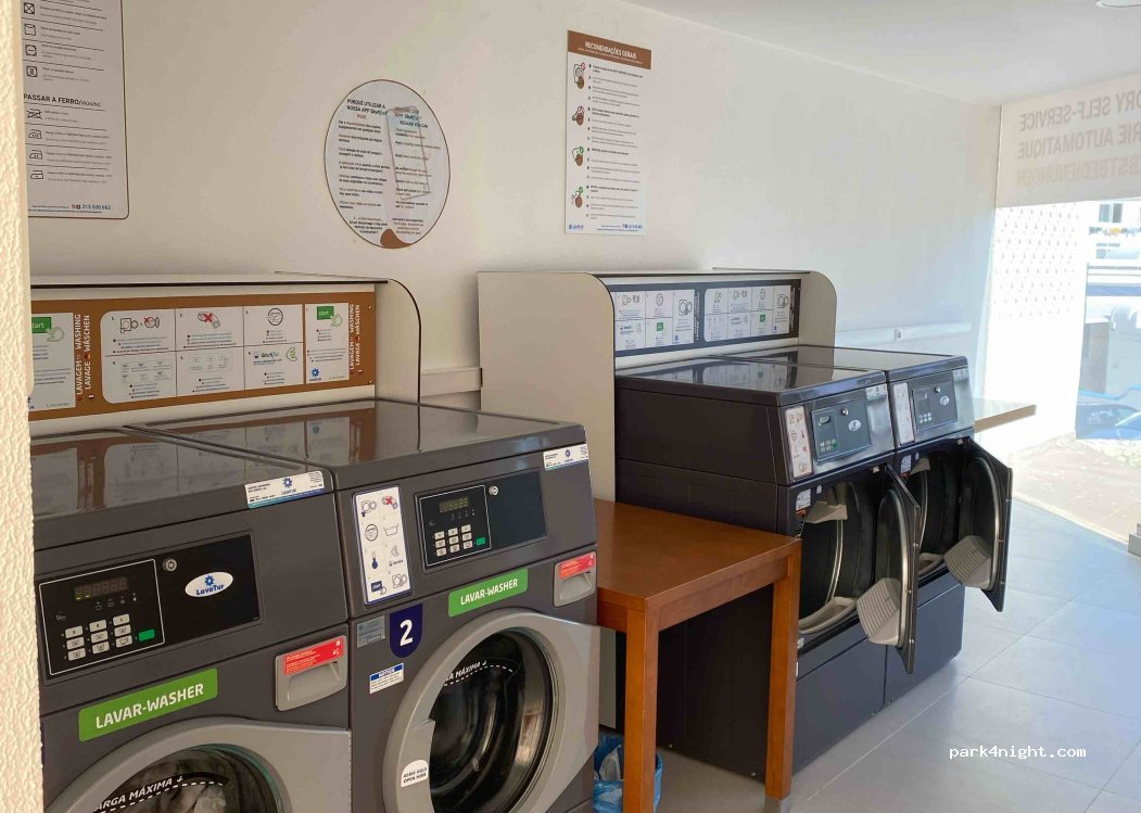 Lagos, 16 Rua Sacadura Cabral thumbnail 4