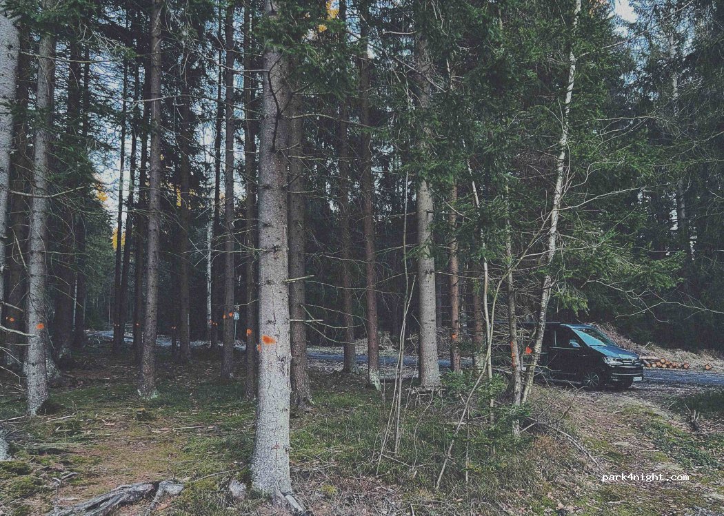 (592 03) Kadov - Unnamed Road photo 5