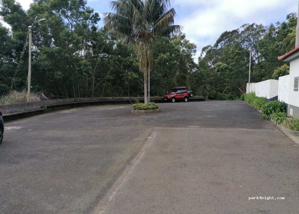 Santa Cruz,Unnamed Road