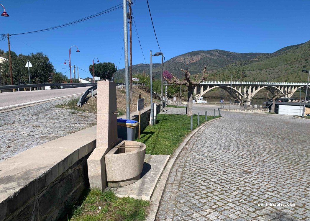 Figueira de Castelo Rodrigo,29 Largo das Faias thumbnail 2