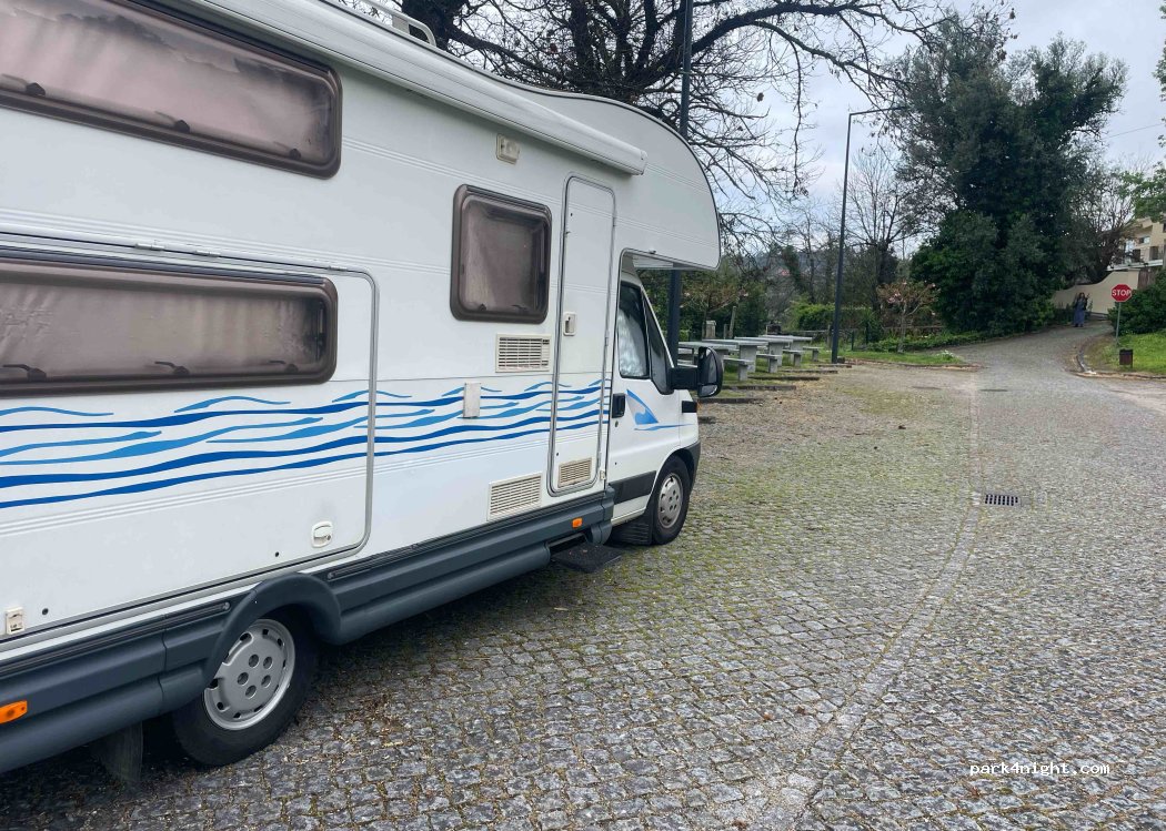 , 9 Rua de Santa Maria thumbnail 5