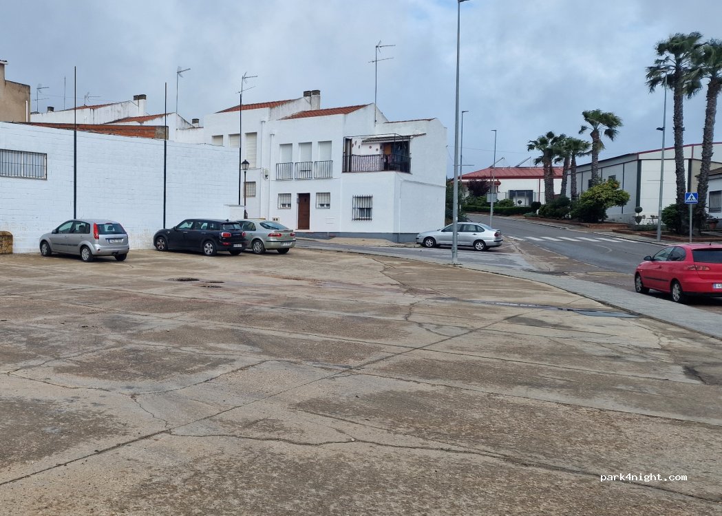 Salvatierra de los Barros, 40 Carretera de Zafra thumbnail 2