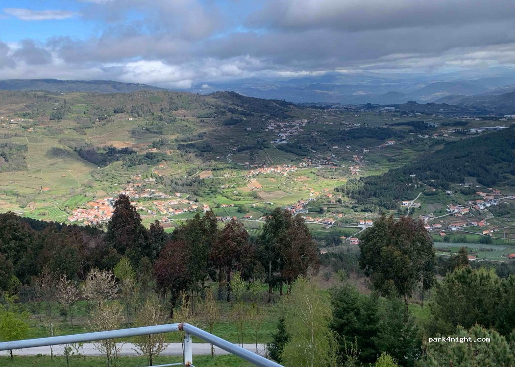 Tarouca, Unnamed Road thumbnail 5