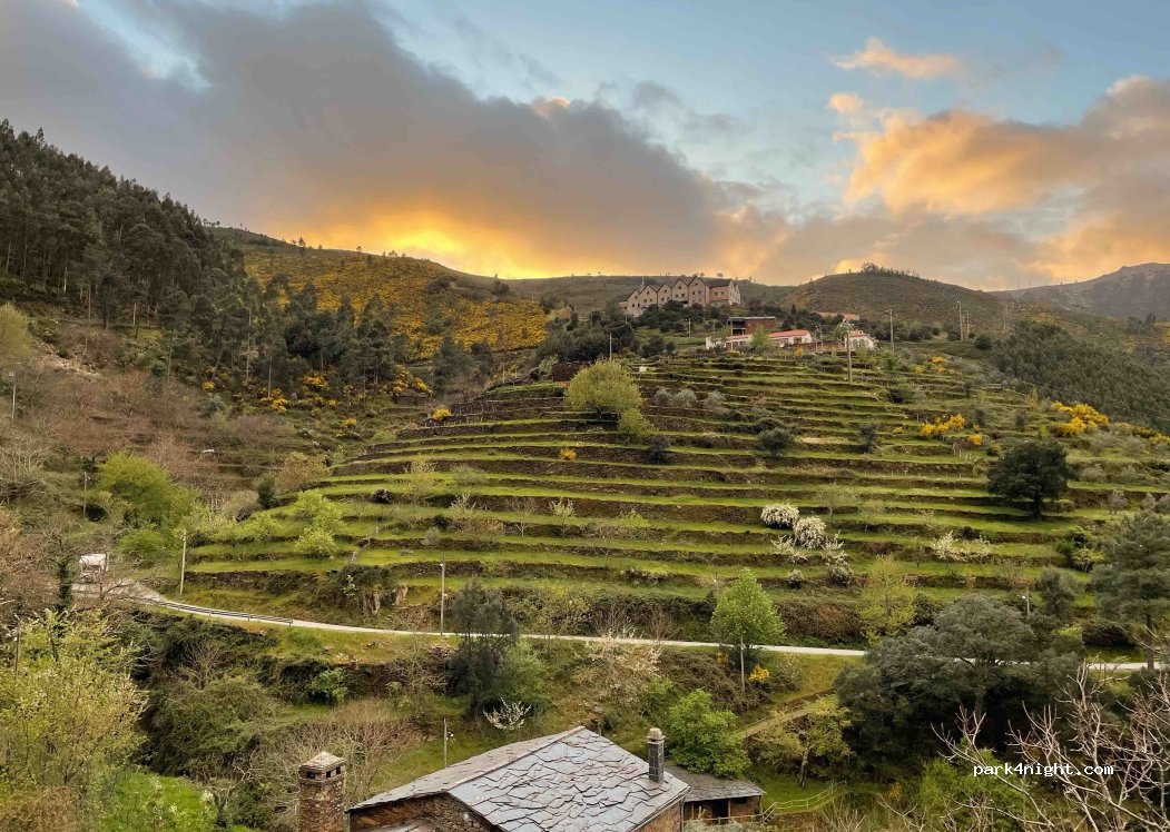 Piodão,Unnamed Road thumbnail 5