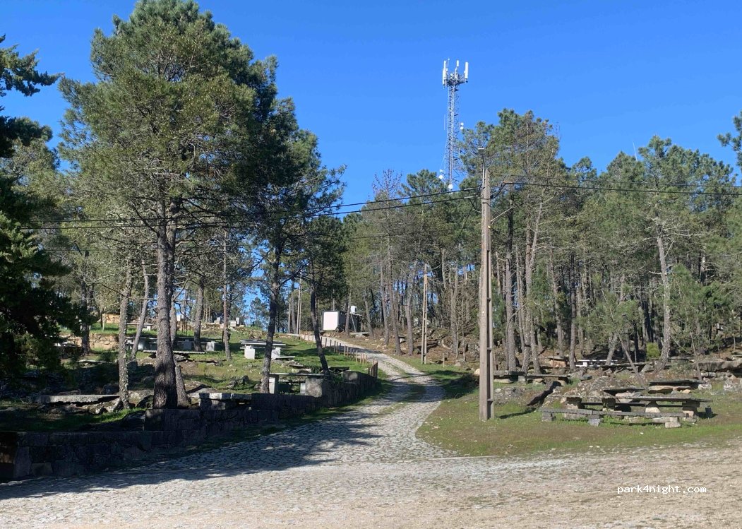 Parque de merendas de N Senhora de Ao Pé da Cruz. thumbnail 4