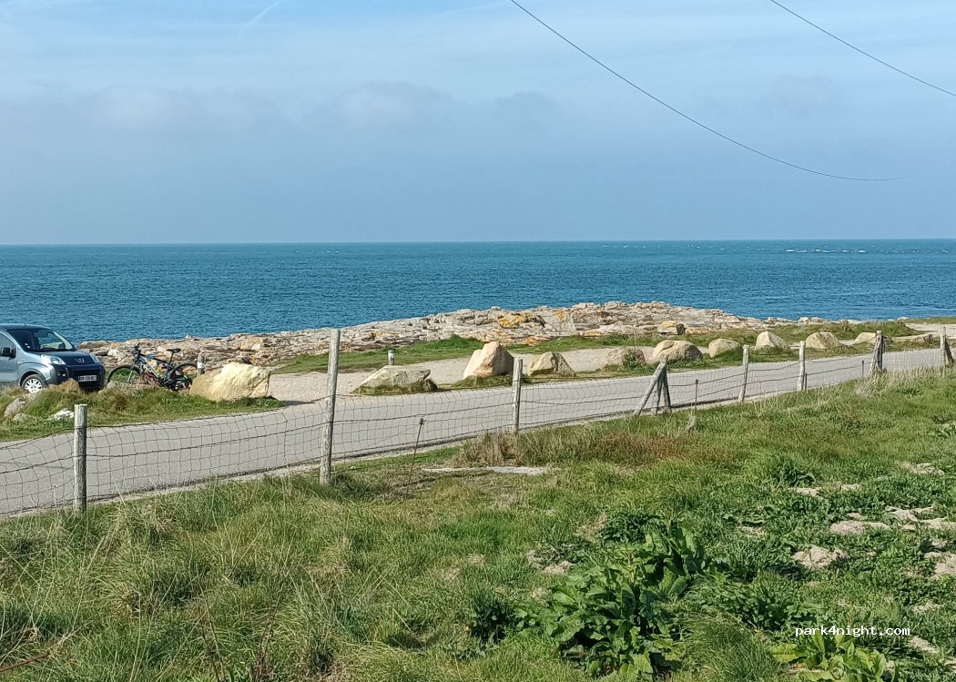 Gatteville-le-Phare - 71A Rue de la Hougue photo 4