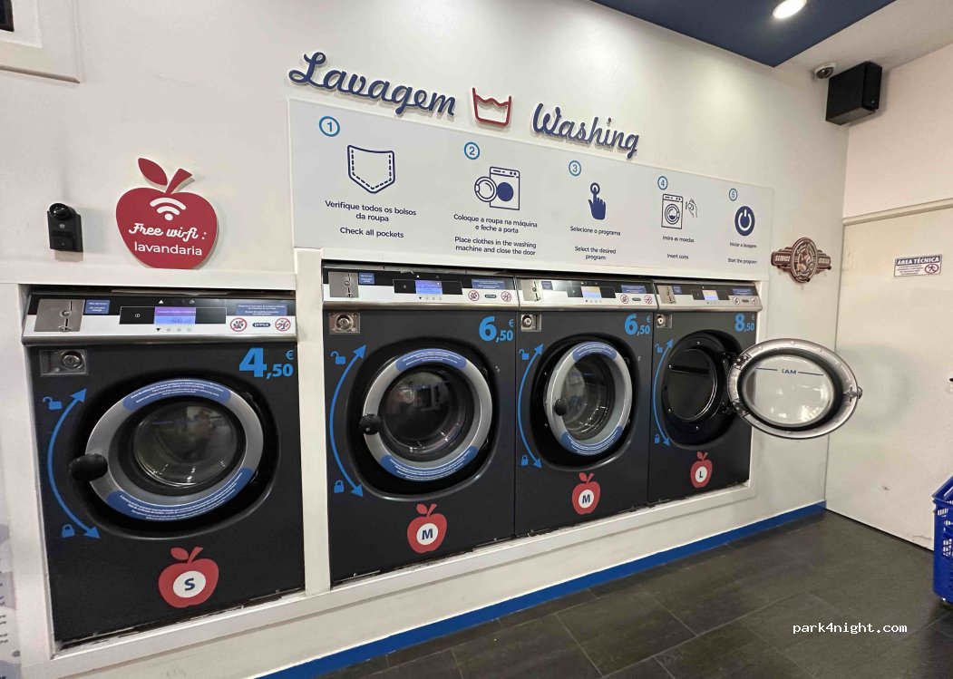 Colares, 26 Avenida António Garcia de Castro thumbnail 3