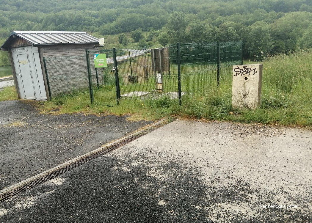 Saint-Cernin-de-Larche - La Draperie photo 3