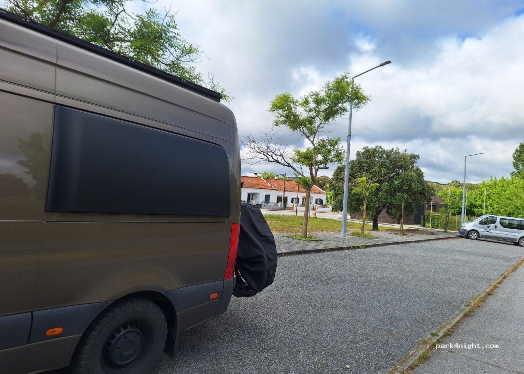 Nossa Senhora de Guadalupe, 5 Rua do Cromeleque - photo 1