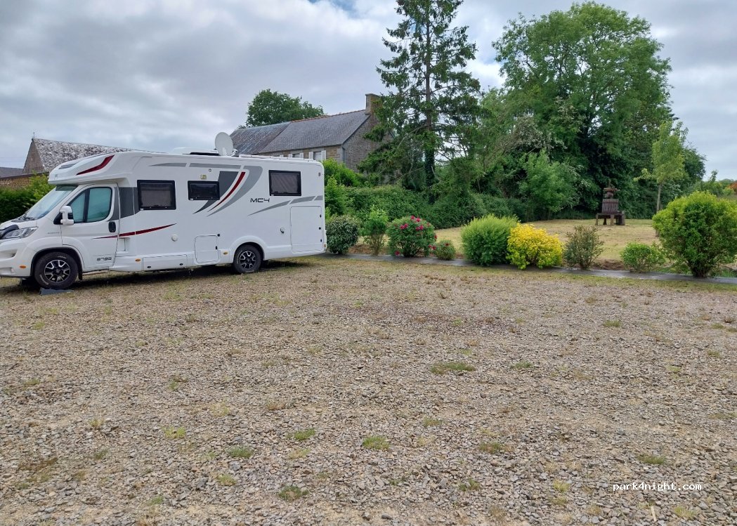 Athis-Val-de-Rouvre - 3 D20 photo 5