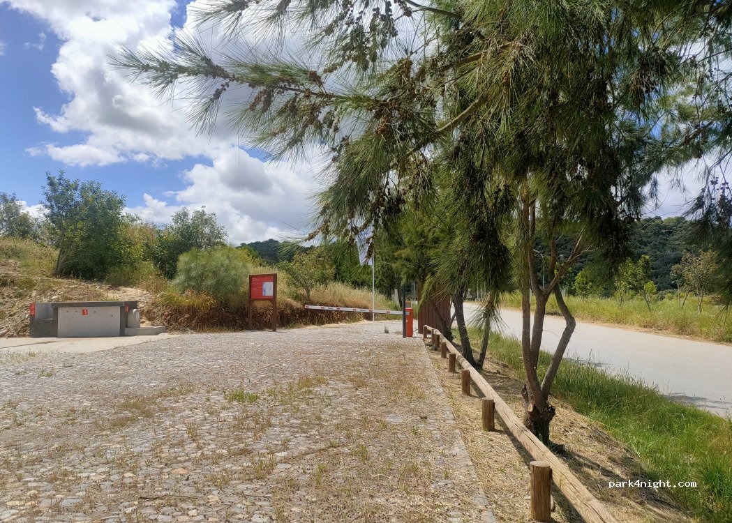 Moura,ER255 thumbnail 2