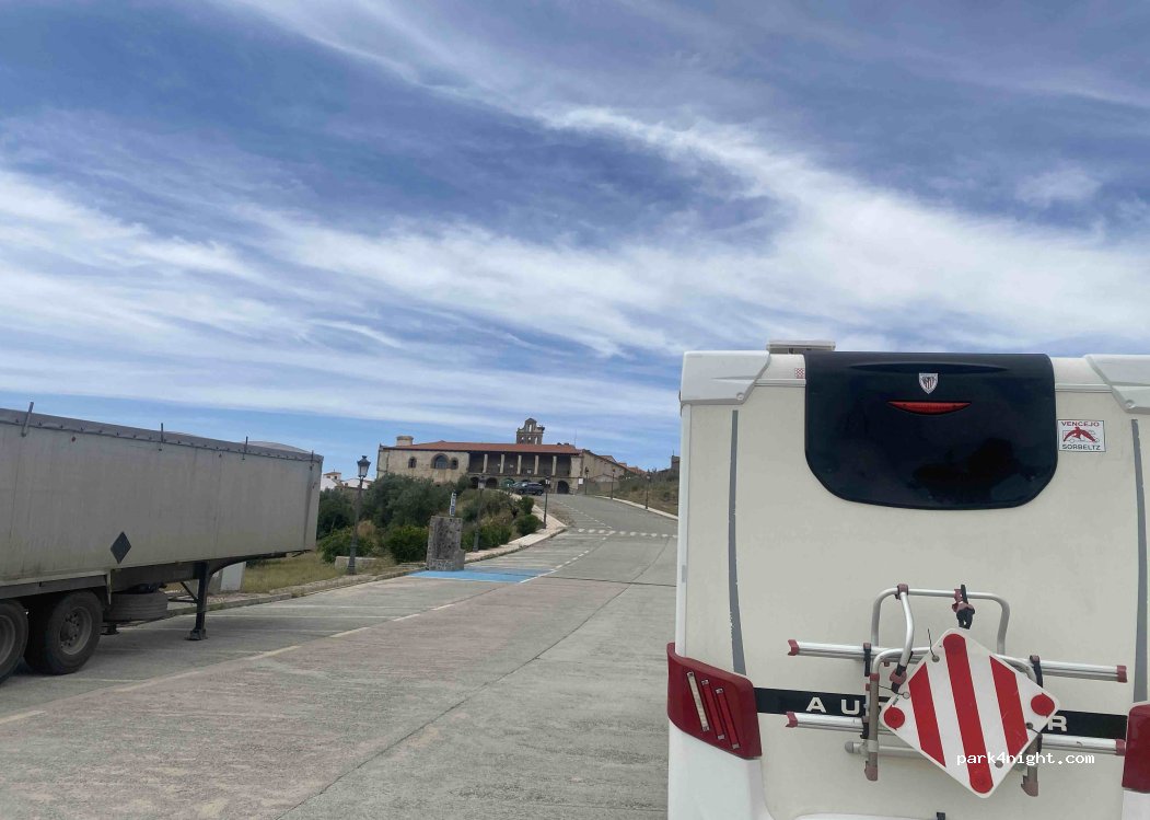 Calera de León, S/N Callejón Agua - photo 1