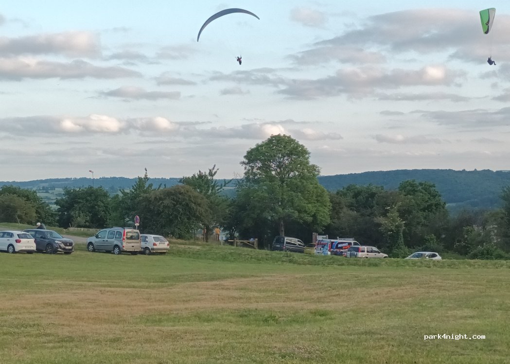 Saint-Omer - D133 photo 4
