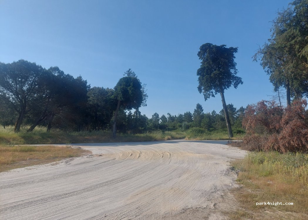 Chãs de Tavares,R da Liberdade thumbnail 3