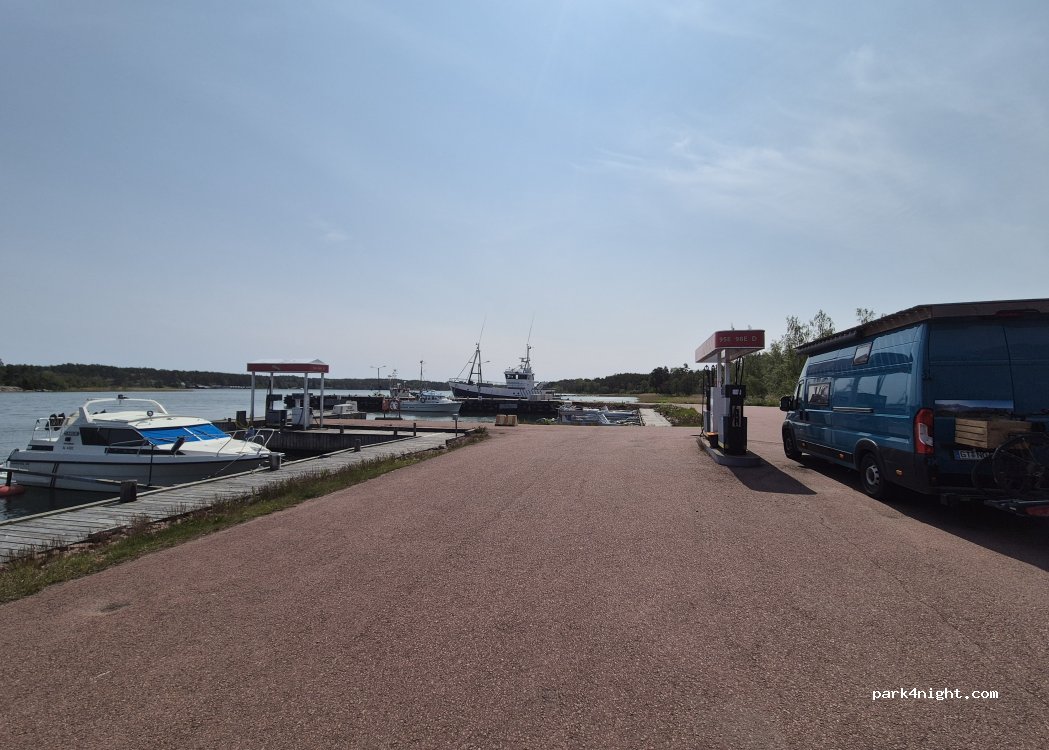 () - 2190-2208 Hammarlandsvägen photo 3